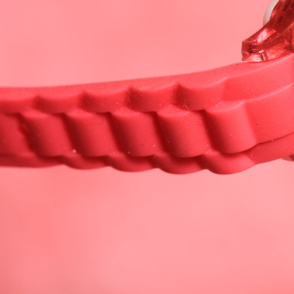 Minnie Mouse Digital Pink Round Watch - Picture 13 of 13